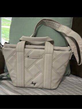 NWOT Lug Cream Quilted Tote Bag with Shoulder Strap